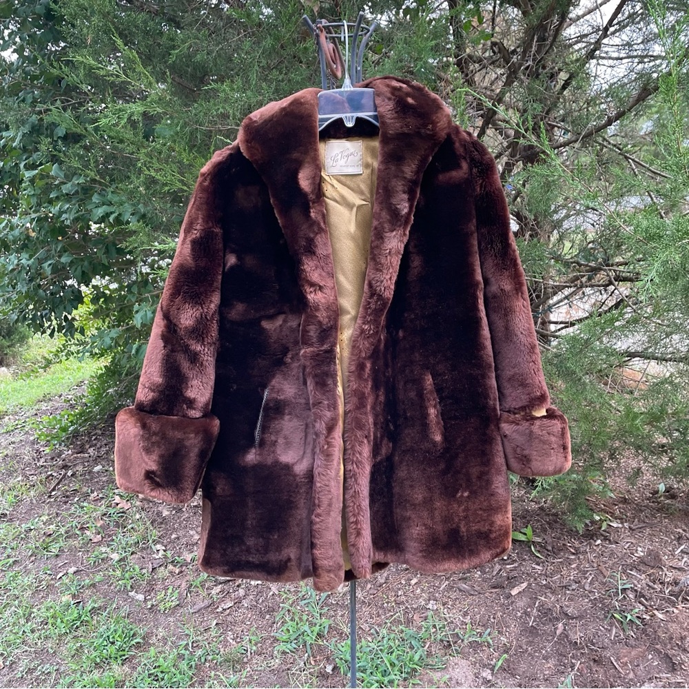 LA VOGUE Faux Fur coat 1960’s Hollywood Glam Boho dark brown S/M